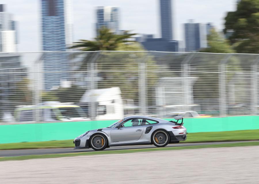  Porsche 911 GT2 RS (991) 2018 года  (AU) (фото 38 из 38)